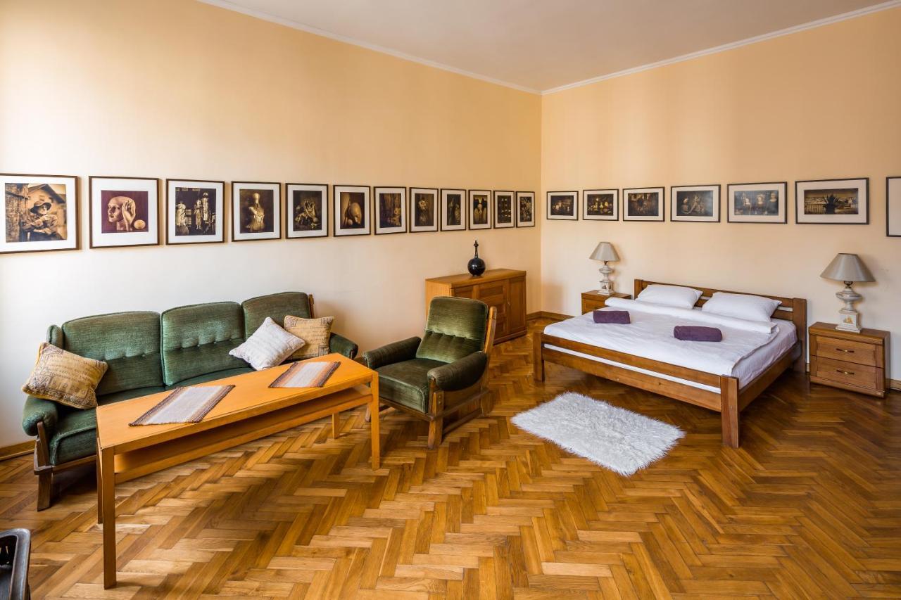 Romari Ставропігійська Apartment Lviv Ngoại thất bức ảnh